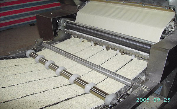 方便麵生（shēng）產線