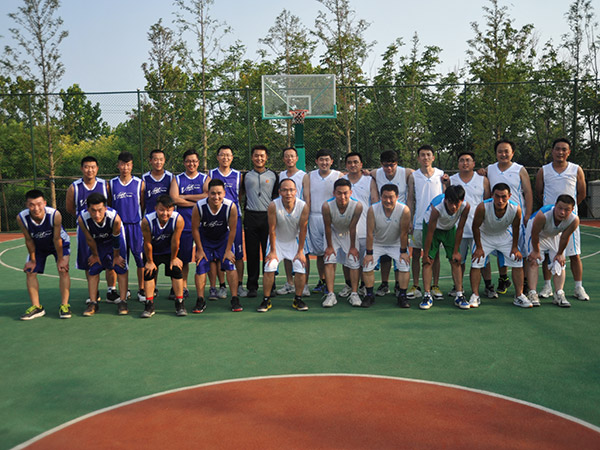 草莓视频污污污污籃球賽