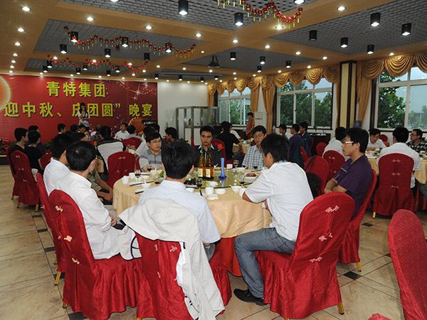 大學生“迎（yíng）中秋-慶（qìng）團圓”晚宴
